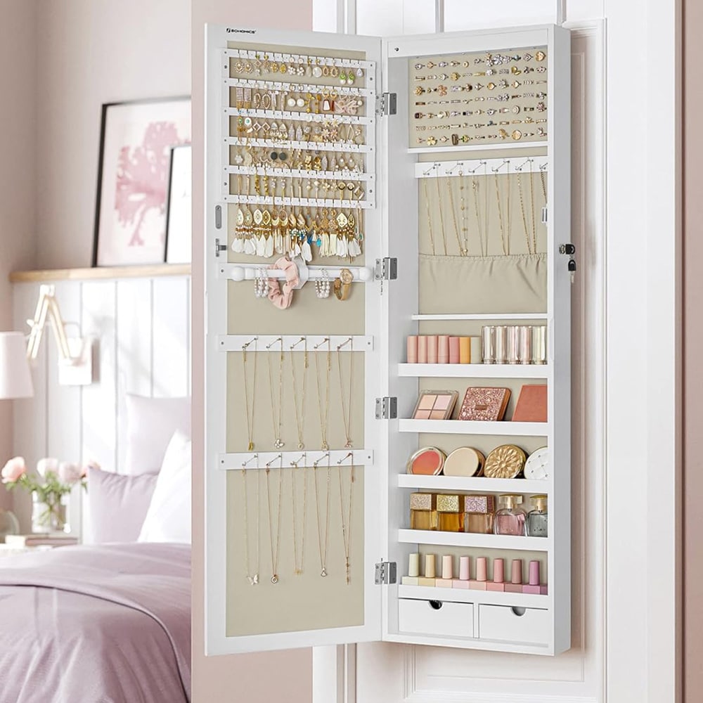 Væghængt spejlskab med LED-belysning til makeup og smykker