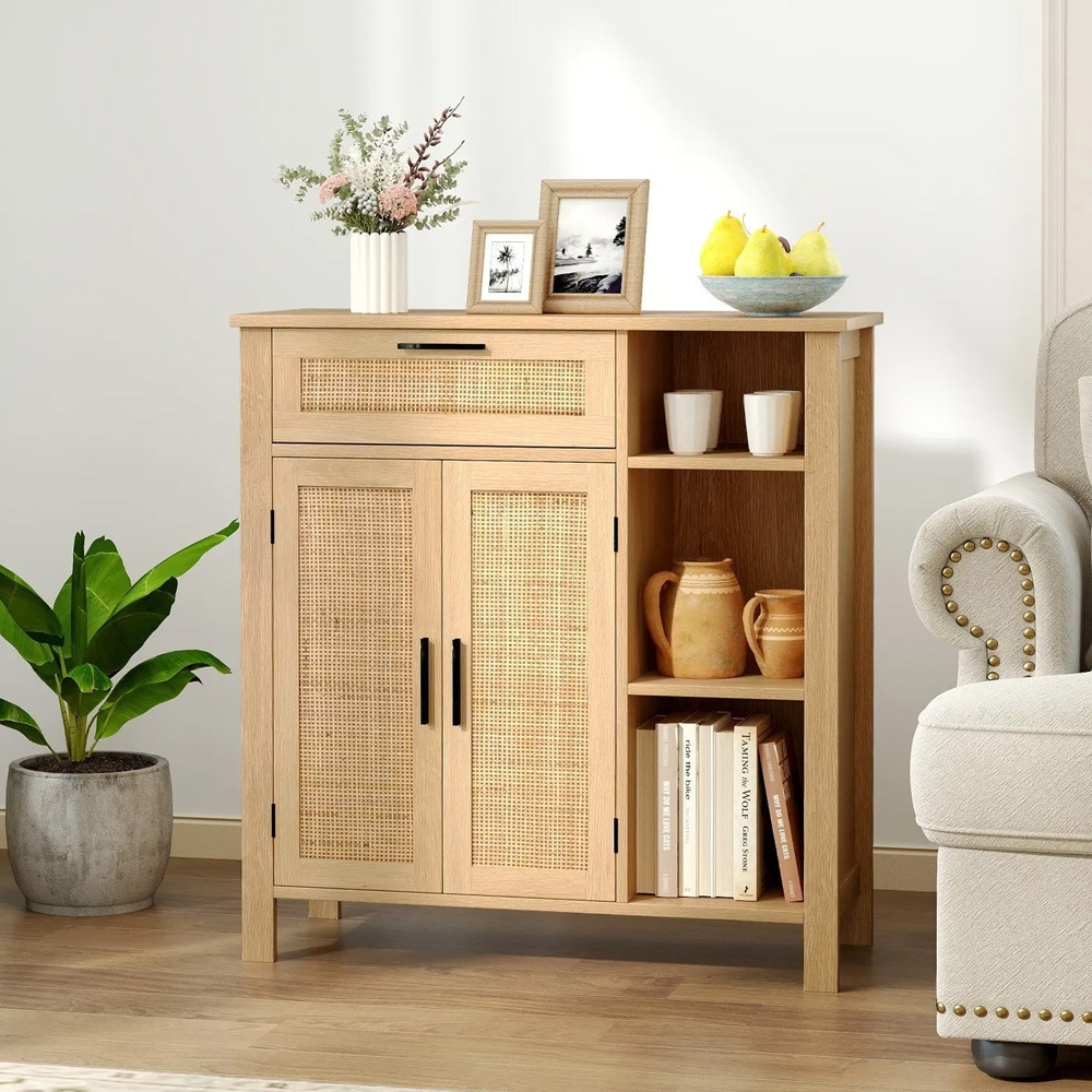 Opbevaringsenhed med justerbare hylder