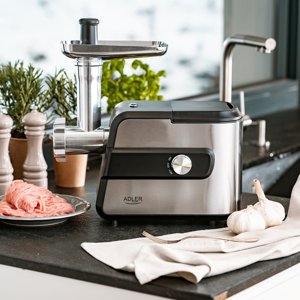 Kødhakker med grøntsagshakker og tre sigter i rustfrit stål