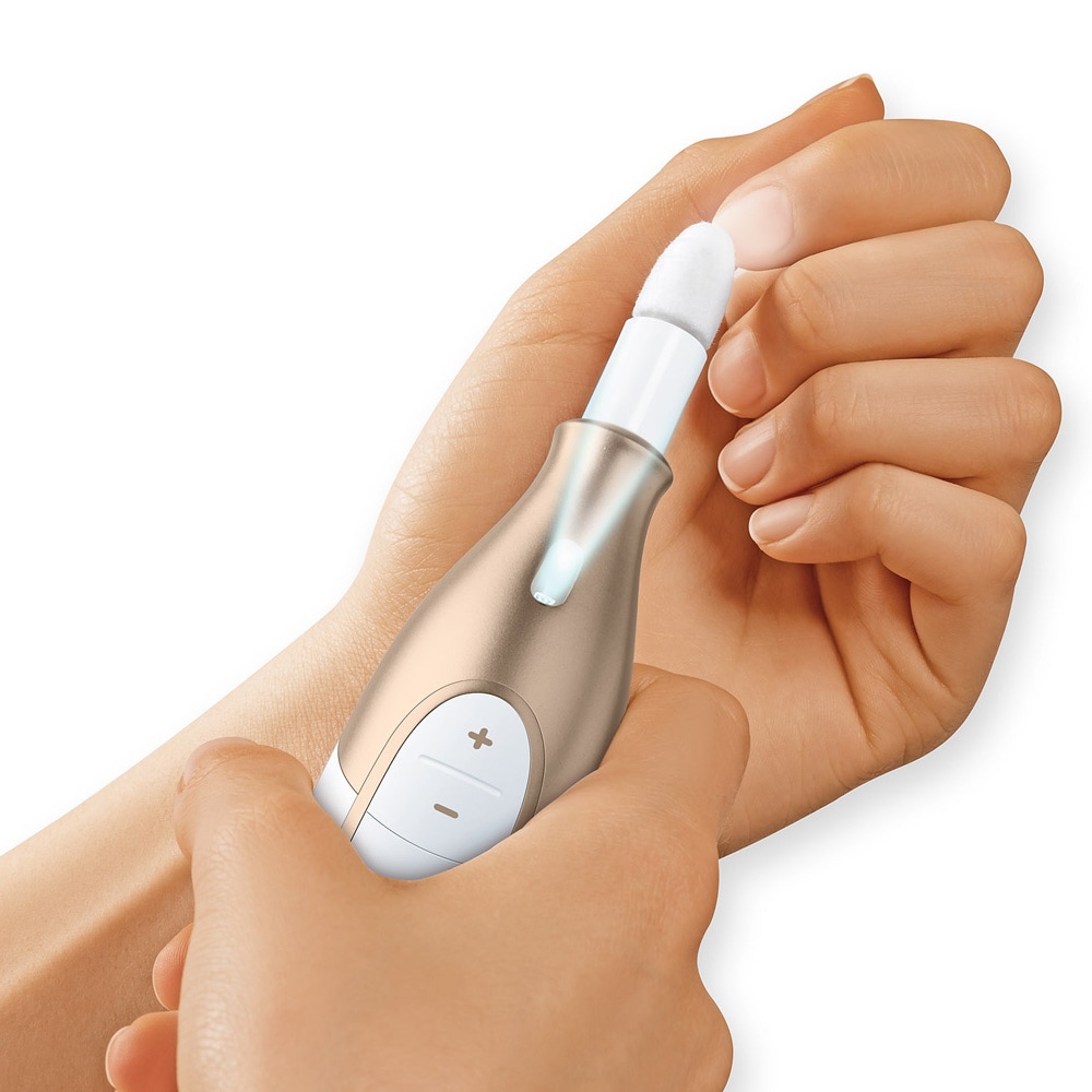Beurer MP64 manicure- og pedicuresæt / genopladeligt plejesæt med 10 tilbehørsdele og LED-lys