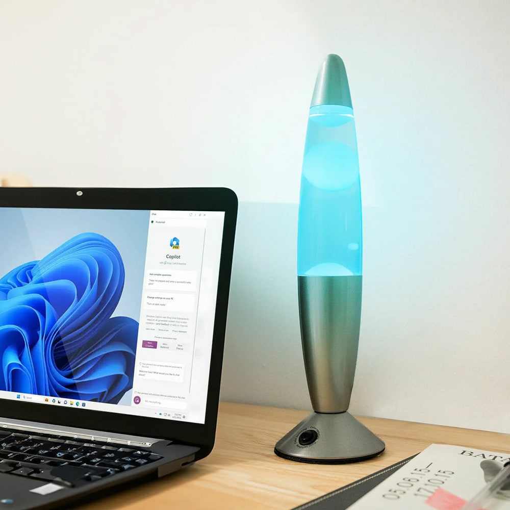 InnovaGoods LED-lavalampe / farveskiftende lavalampe / retrolampe med 7 farver