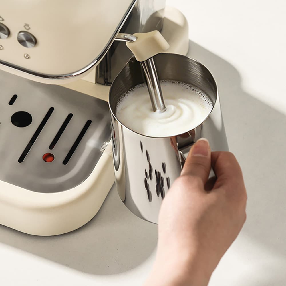 Mælkeskummer i rustfrit stål, 550 ml / Latte Art-kande / Mælkekande til espresso