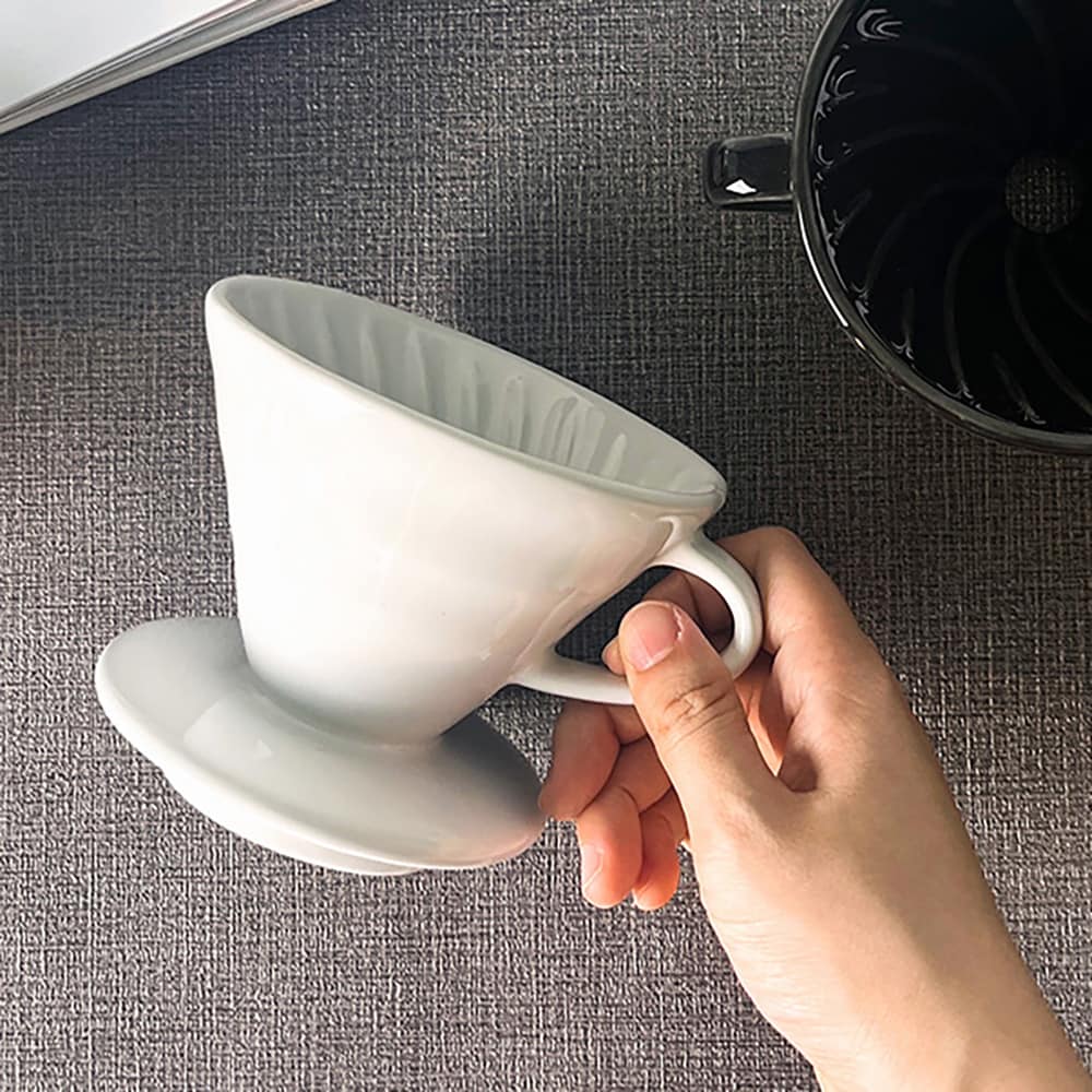 V60 kaffetragt i keramik / hvid pour over-filterholder / bryggetragt til 1–4 kopper