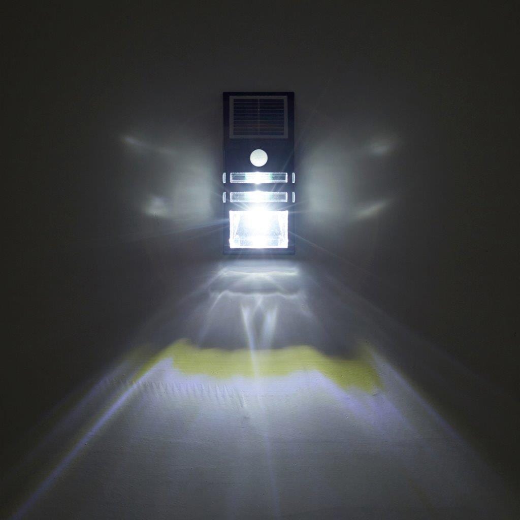 Solcellelampe med bevægelsessensor - Udendørs