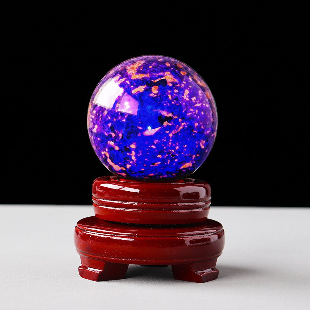 Lysende krystalkugle med træholder, 5 cm