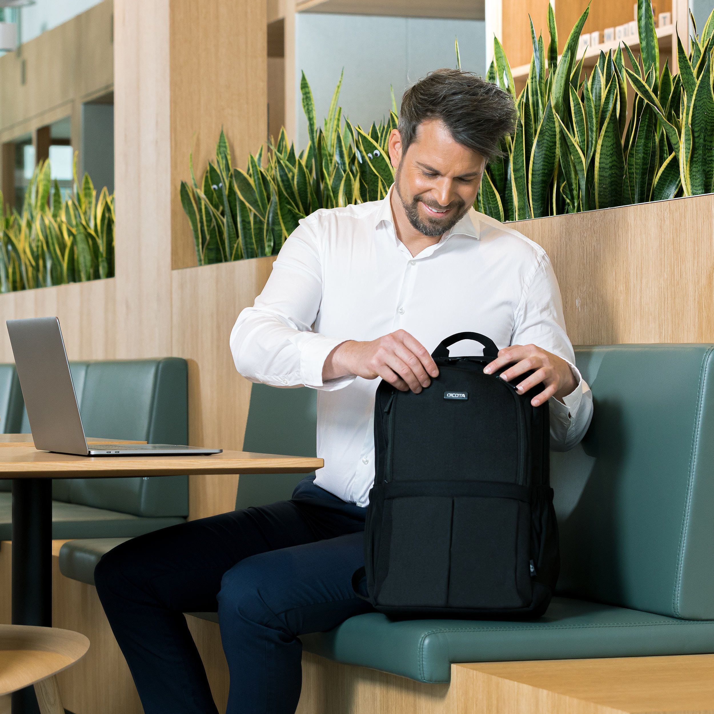 "Dicota laptop-rygsæk Eco SCALE 15-17,3"" sort"