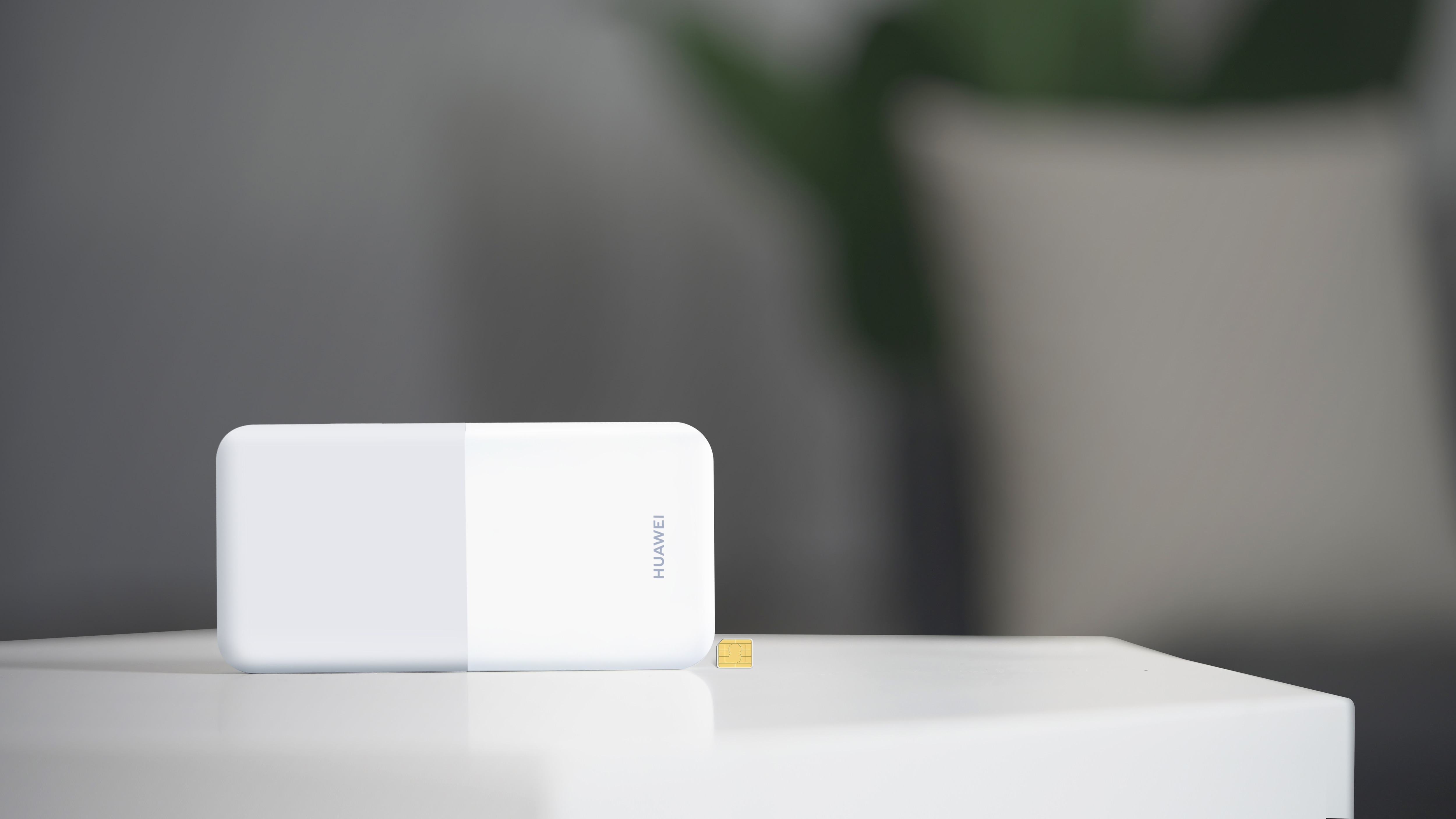 Huawei E5586-326 mobilt hotspot LTE / 4G WIFI - hvid