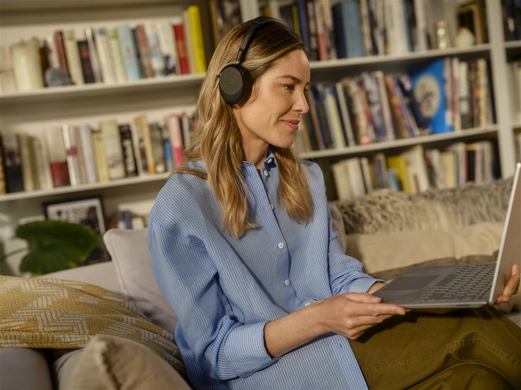 Jabra Evolve3 65 Flex UC, sort, med Link 390a og trådløs opladningsplade