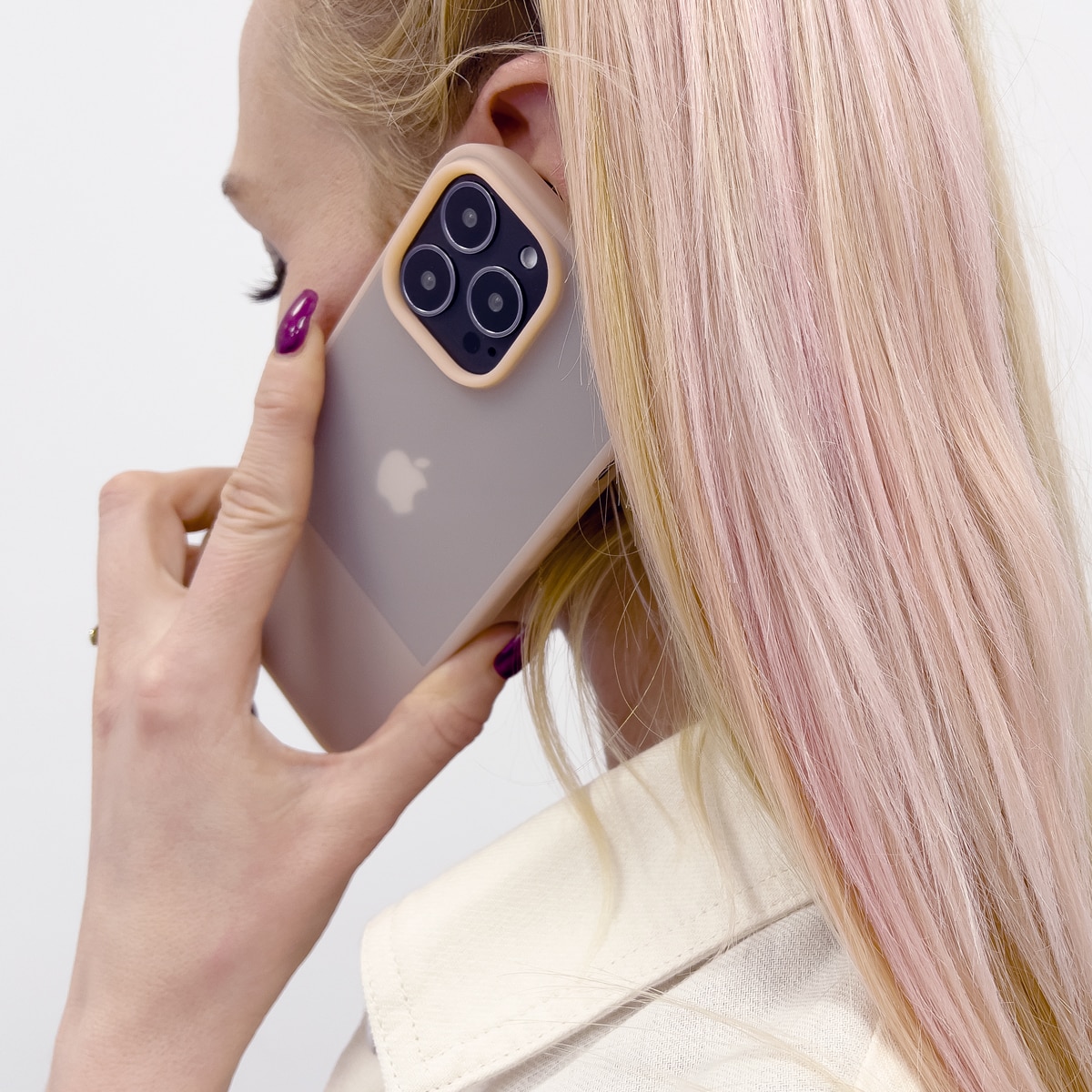 Kingxbar Plain Series cover til iPhone 13 Pro silikoneetui lilla