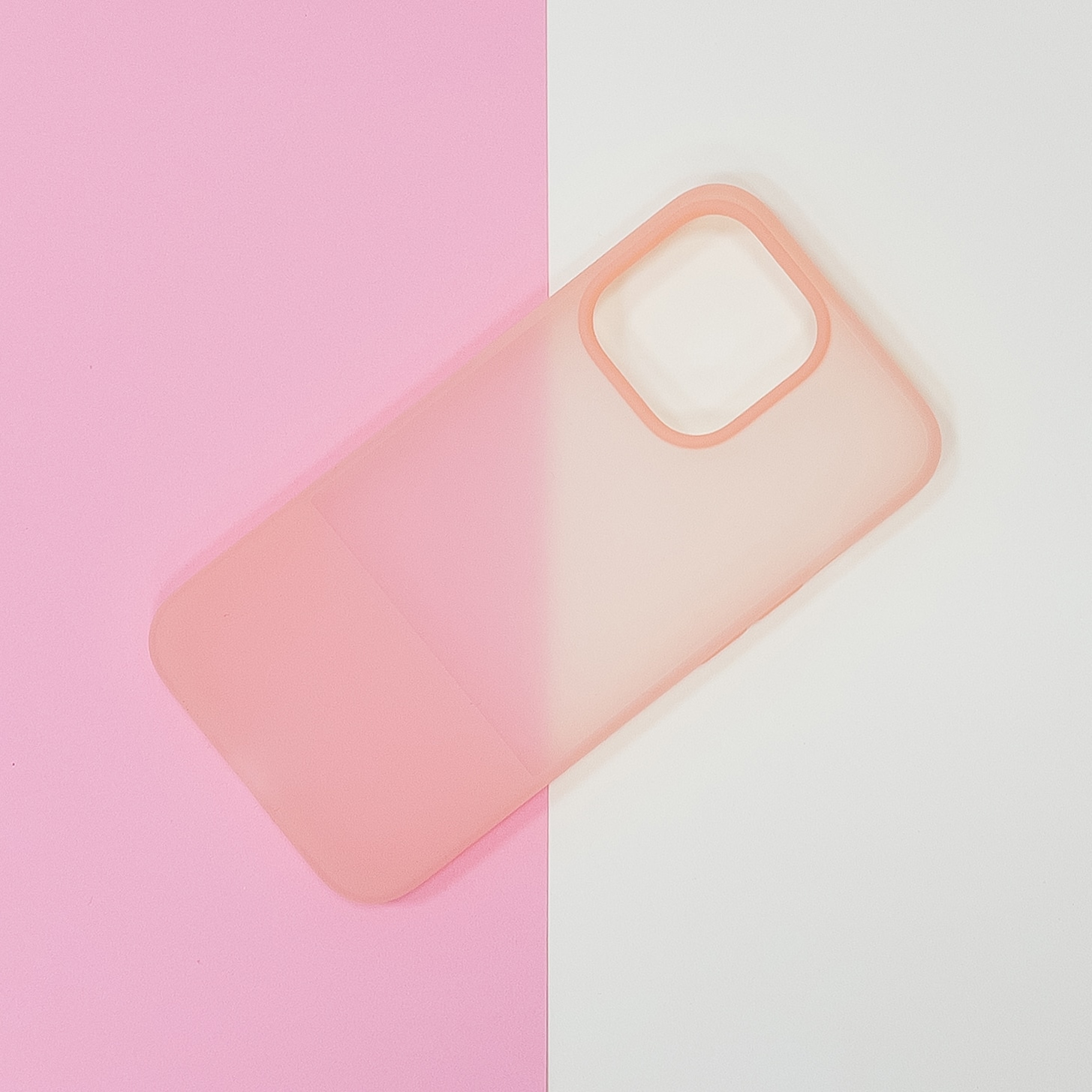 Kingxbar Plain Series cover til iPhone 13 Pro silikoneetui lilla