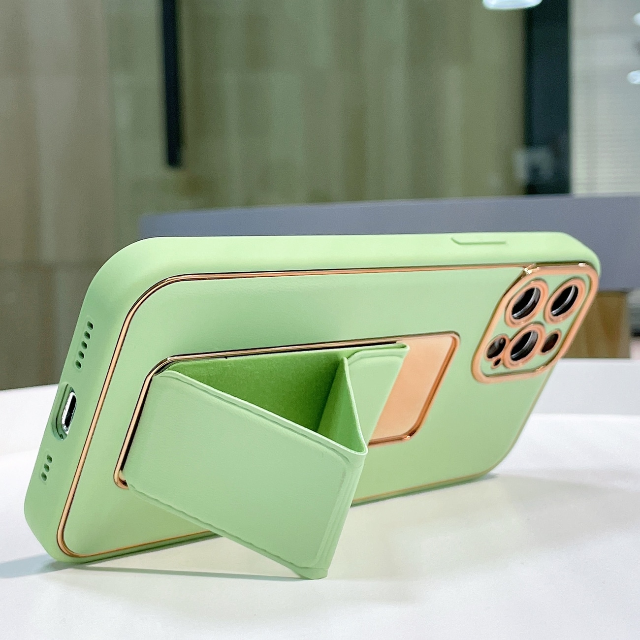 Nyt Kickstand-etui til iPhone 12 Pro med stativ grøn