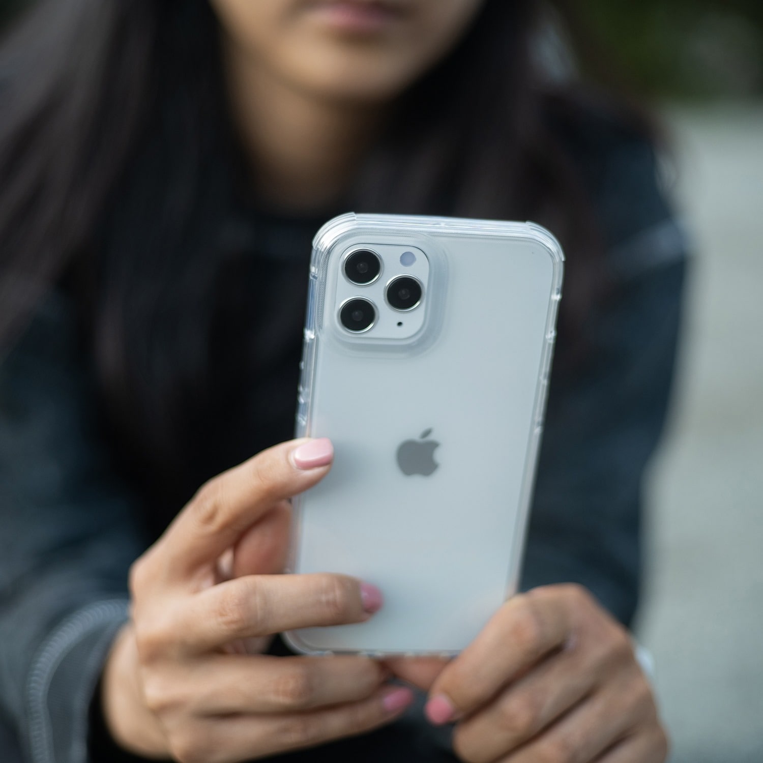 Raptic X-Doria Clear Case iPhone 14 Pro pansret cover grå