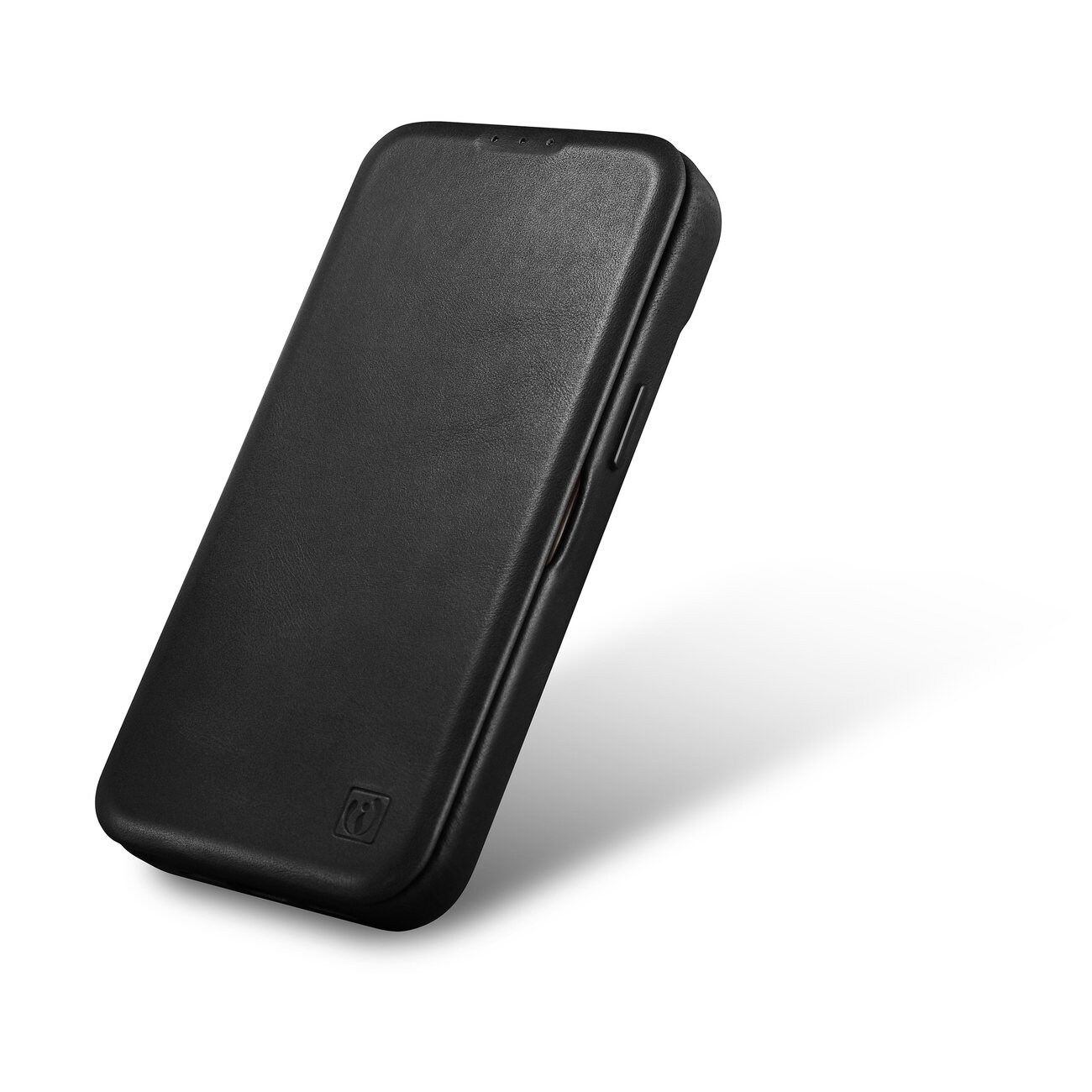 iCarer CE Oil Wax Leather Folio Case for iPhone 14 Plus, Magnetic Flip, MagSafe, Black
