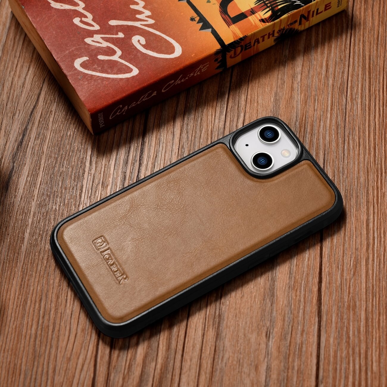 iCarer Leather Oil Wax-etui dækket med naturlæder til iPhone 14 Plus brun (WMI14220719-TN)
