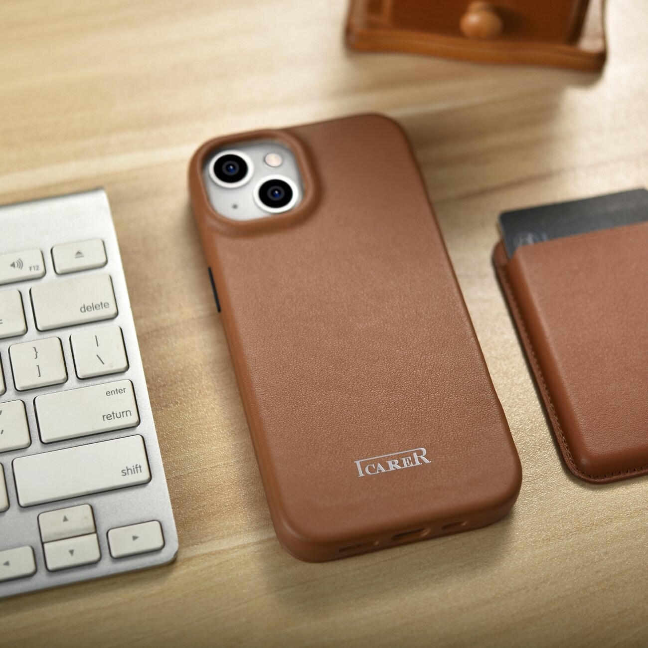 iCarer CE Premium Leather Folio Case for iPhone 14 Plus MagSafe Brown (WMI14220715-BN)