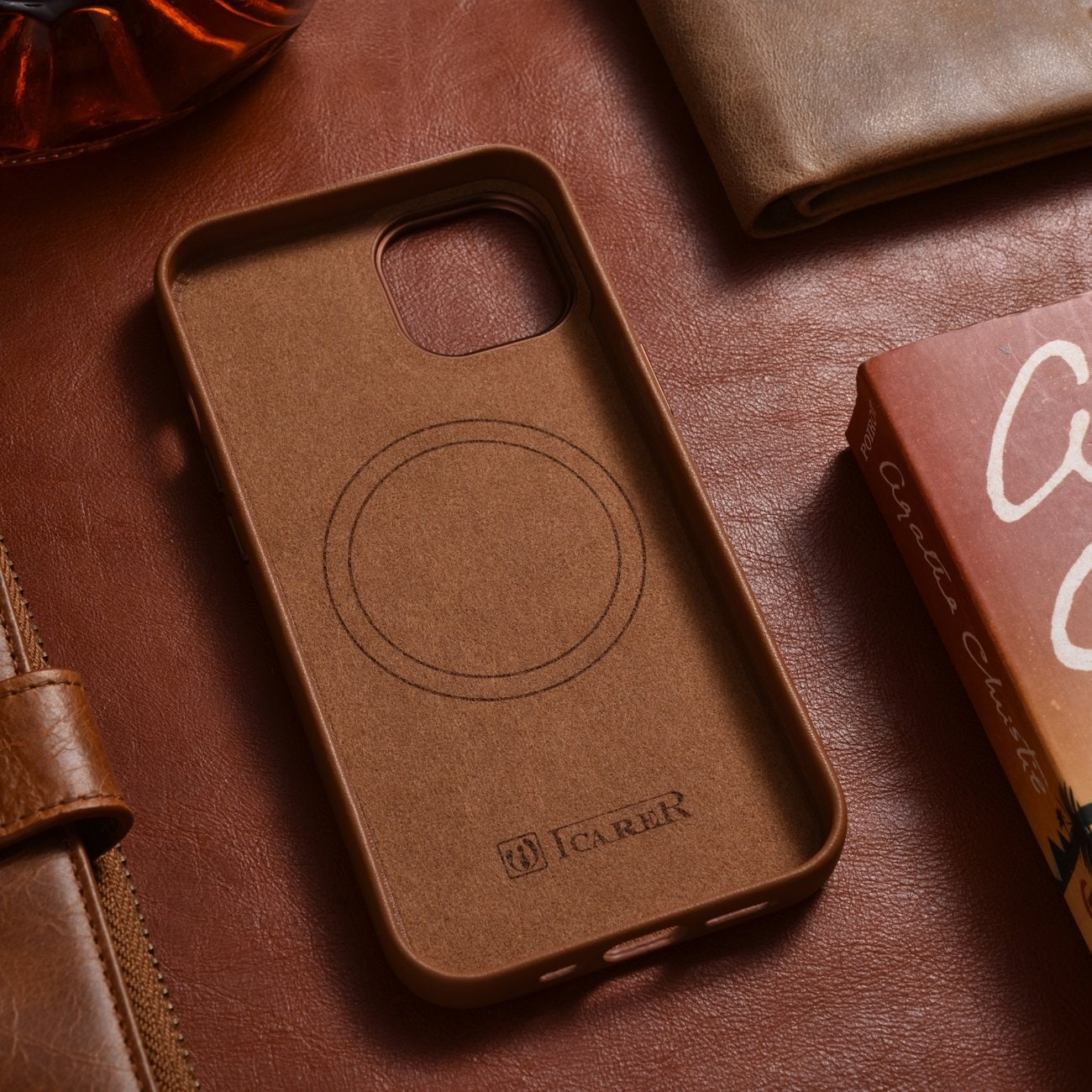 iCarer Case Lædercover til iPhone 14 Plus Brun (MagSafe-kompatibel)