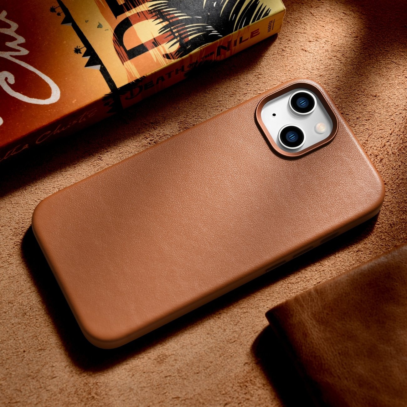 iCarer Case Lædercover til iPhone 14 Plus Brun (MagSafe-kompatibel)