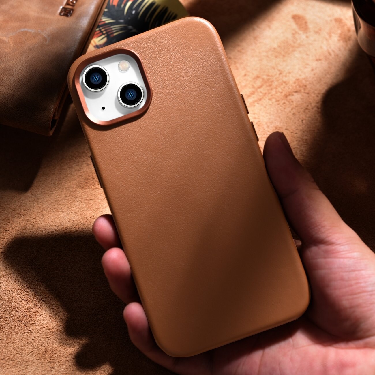 iCarer Case Lædercover til iPhone 14 Plus Brun (MagSafe-kompatibel)