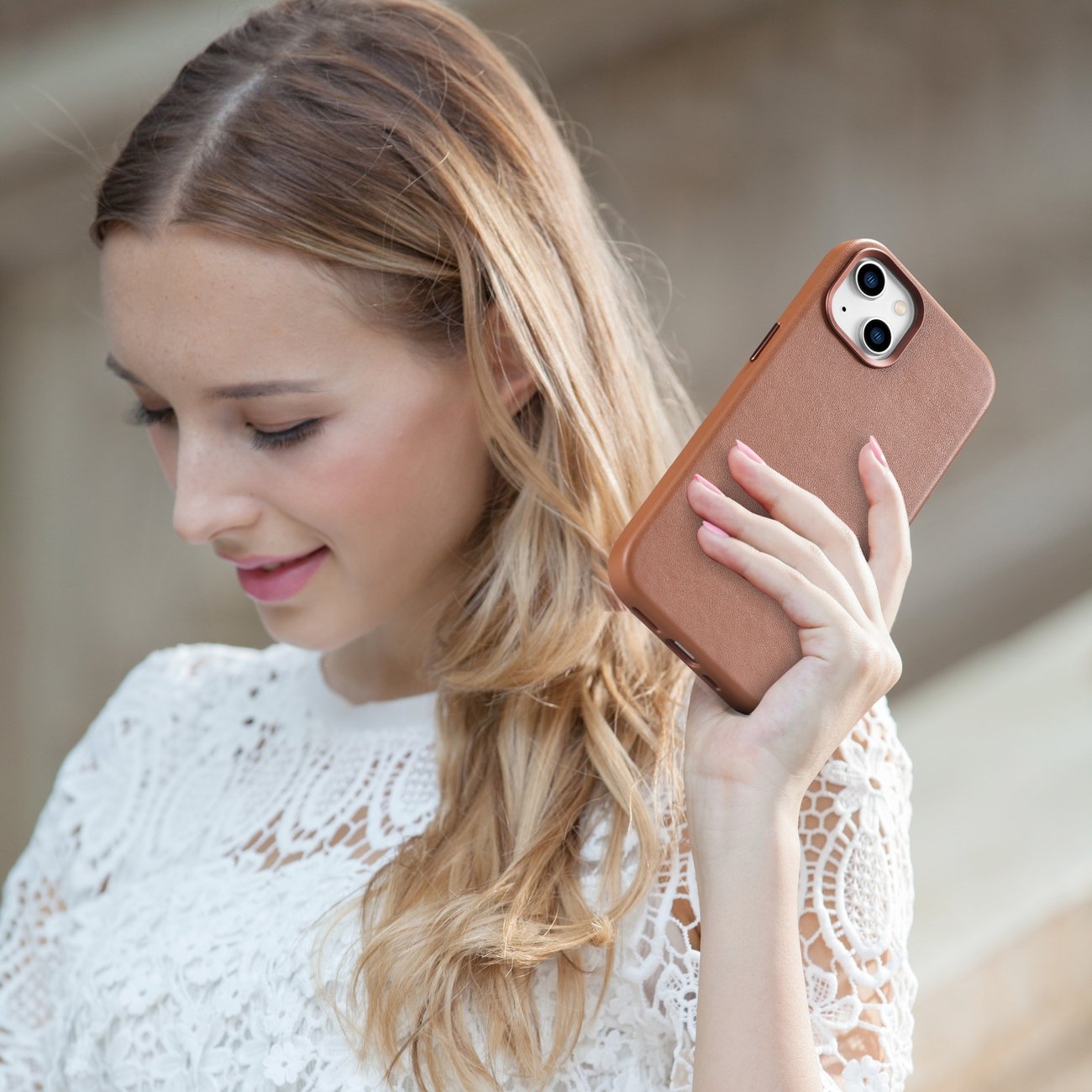 iCarer Case Lædercover til iPhone 14 Plus Brun (MagSafe-kompatibel)