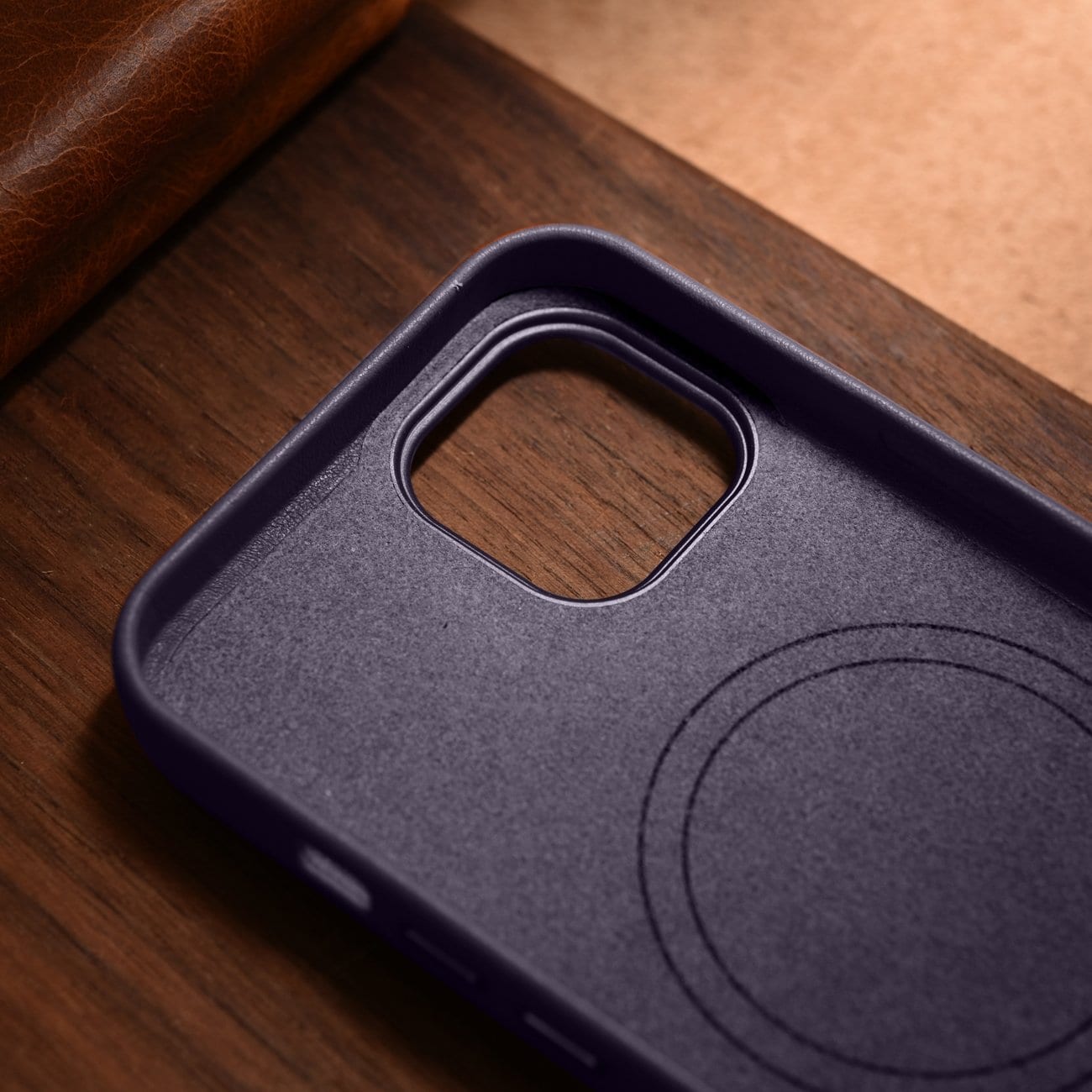 iCarer Case Lædercover til iPhone 14 Plus Mørk Lilla (MagSafe-kompatibel)