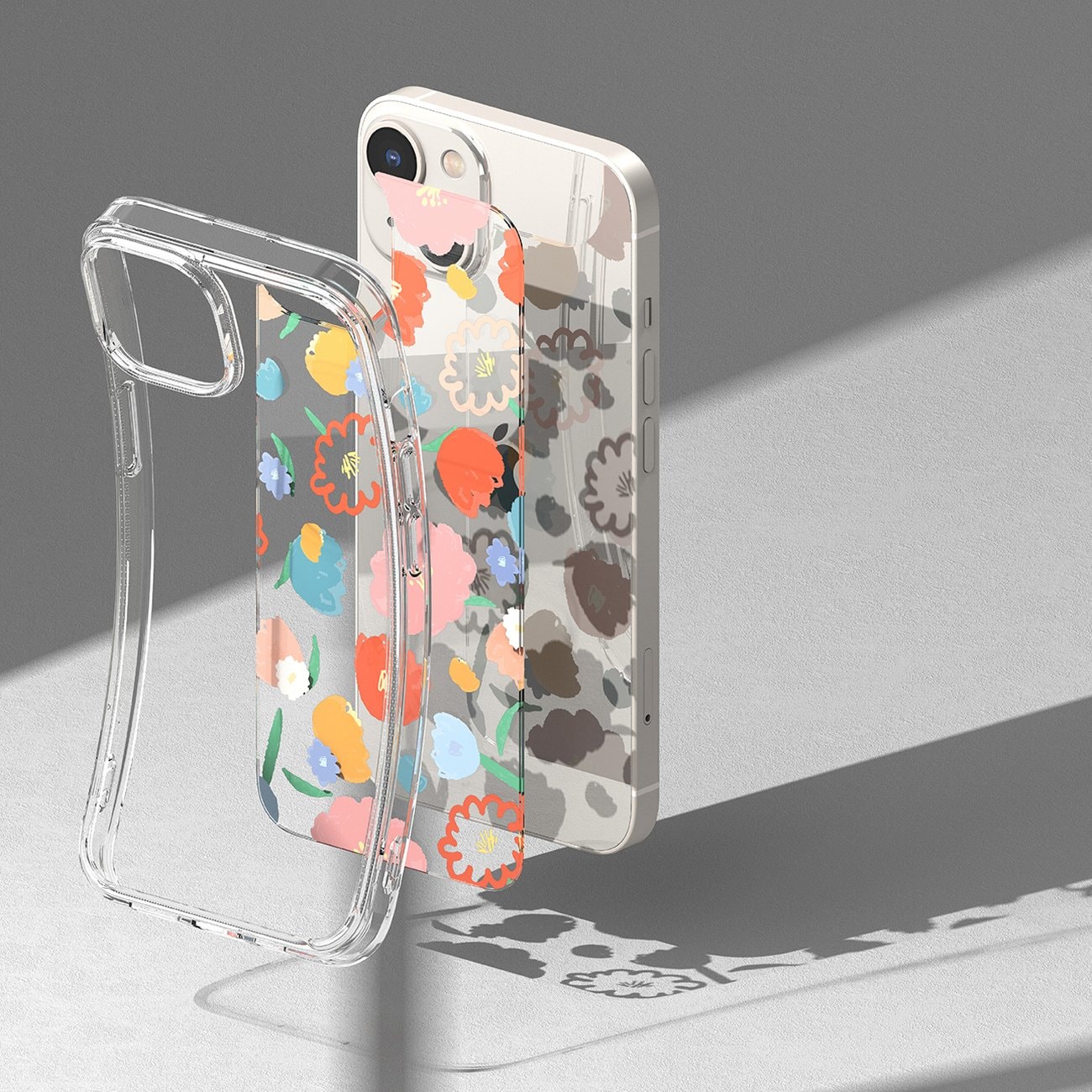 Ringke Fusion Armored Sleeve Cover til iPhone 14 Plus - Transparent Floral (FD637E31)
