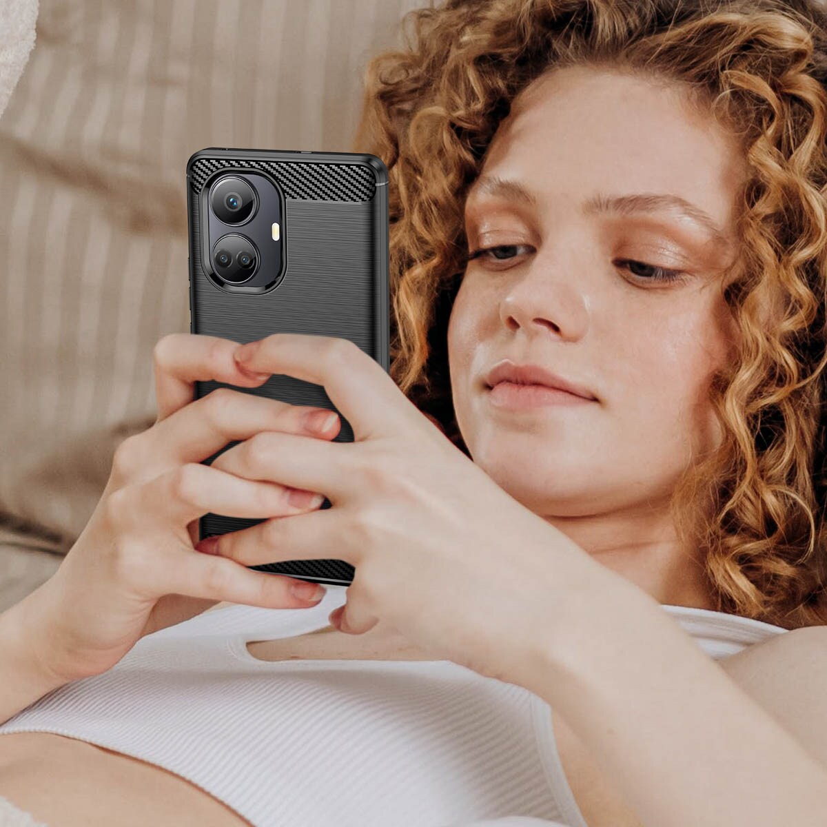 Carbon Case etui til Realme 10 Pro+ fleksibelt silikone carbon cover sort