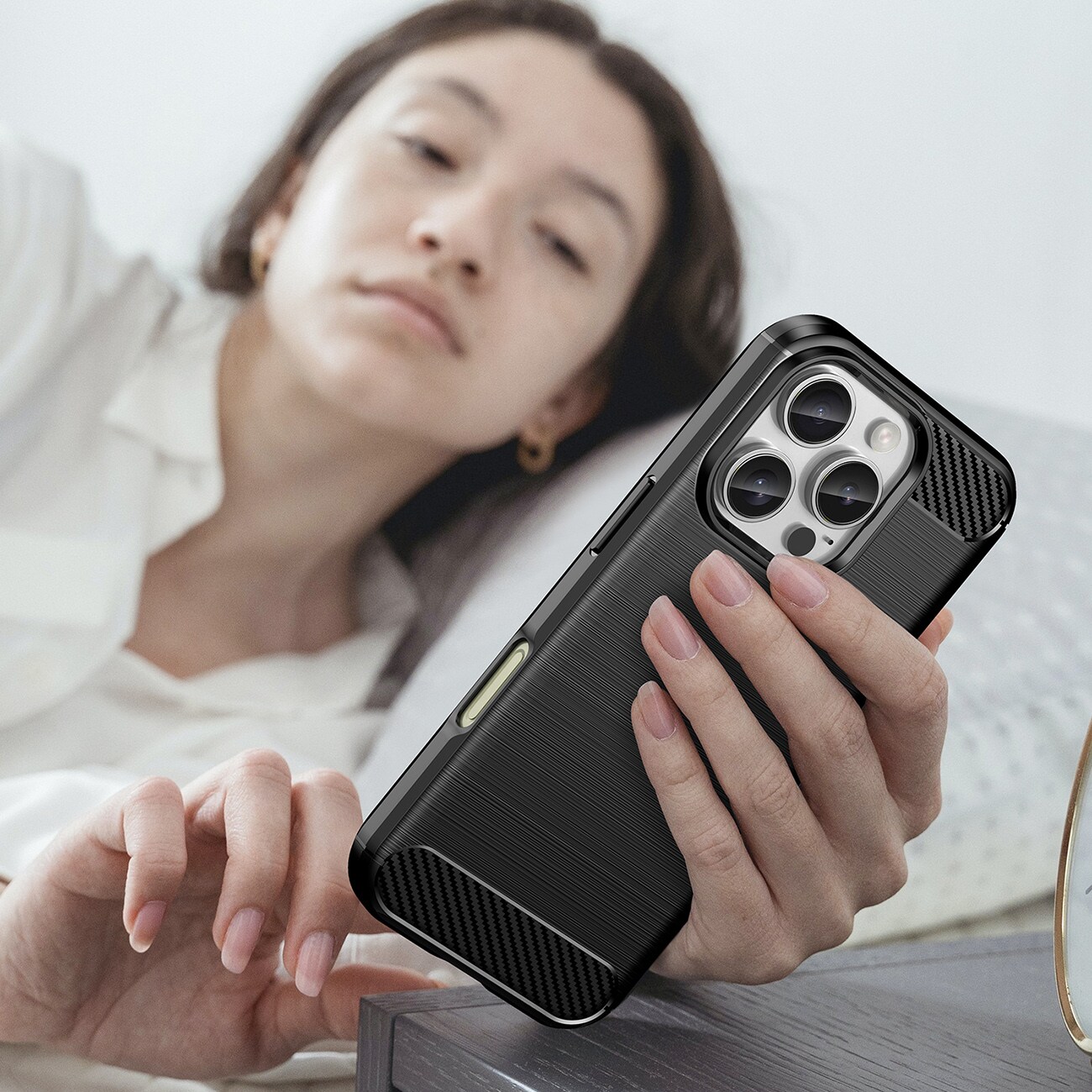 Carbon-etui til iPhone 16 Pro - sort