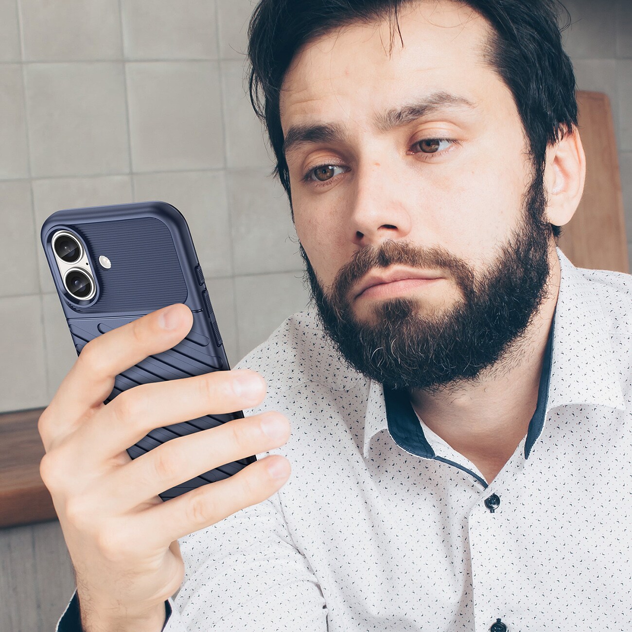 Thunder Case til iPhone 16 Silikoneetui - Blå