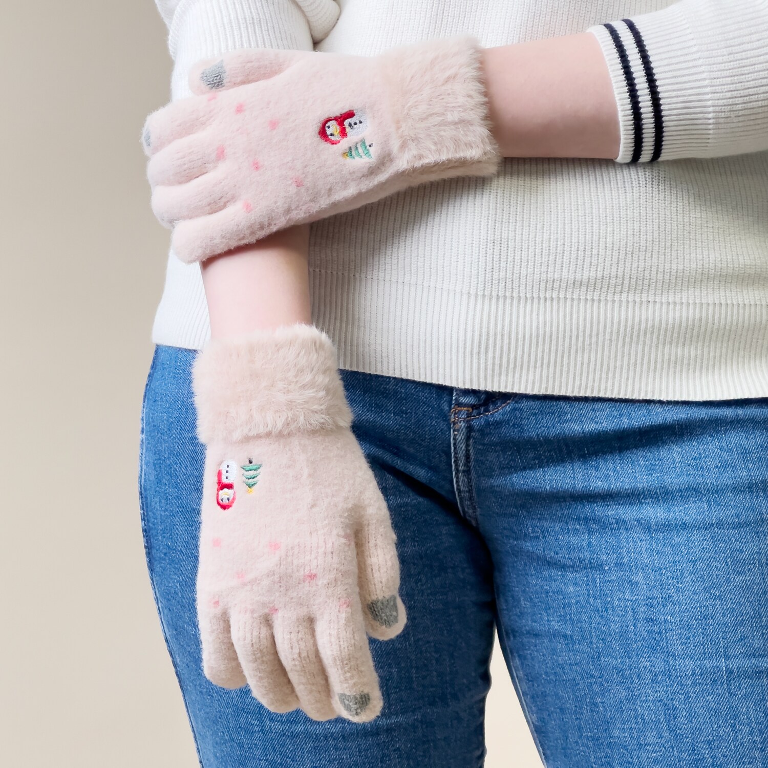 Vintertelefonhandsker til kvinder med en snemand og et juletræ - beige