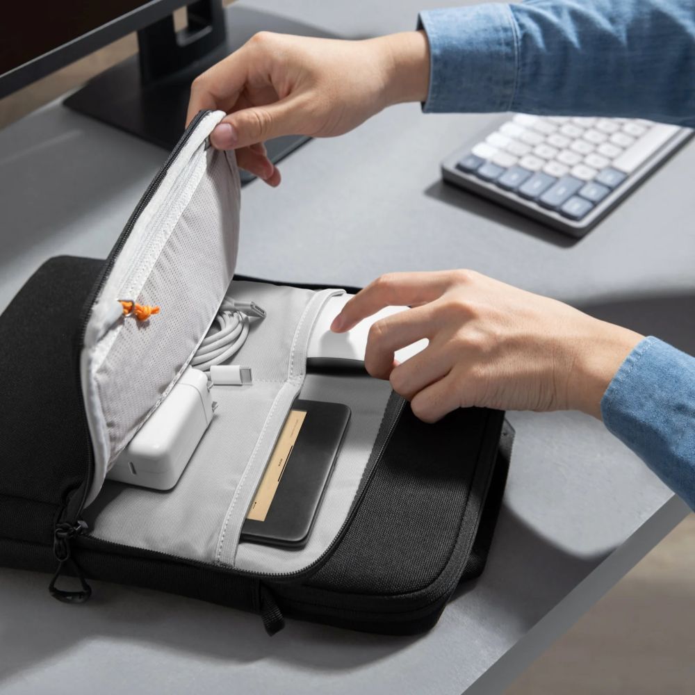 Tech-Protect Defender VR Laptop-taske 13-14 - Sort