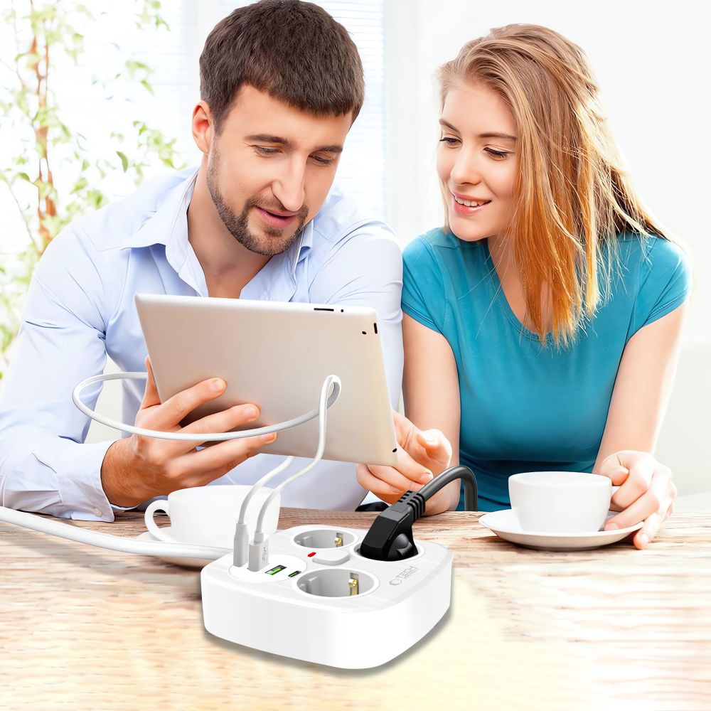 Tech-Protect PCS3X4 strømskinne, 3 udtag, 2xUSB-A, 2xUSB-C 200 cm - hvid