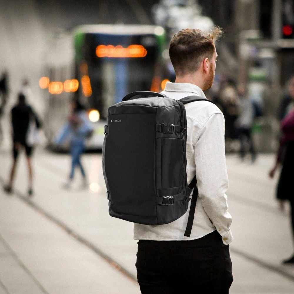 Tech-Protect Defender S40-rygsæk til Ryanair & Wizzar, 20L bærbar computer - Sort