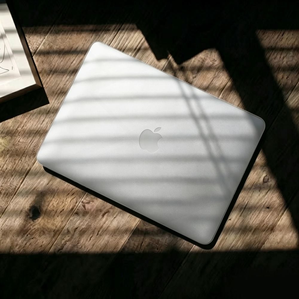 Tech-Protect Softshell-etui til MacBook Air 15" 2023 / 2024 / 2025 / 2026 - Transparent