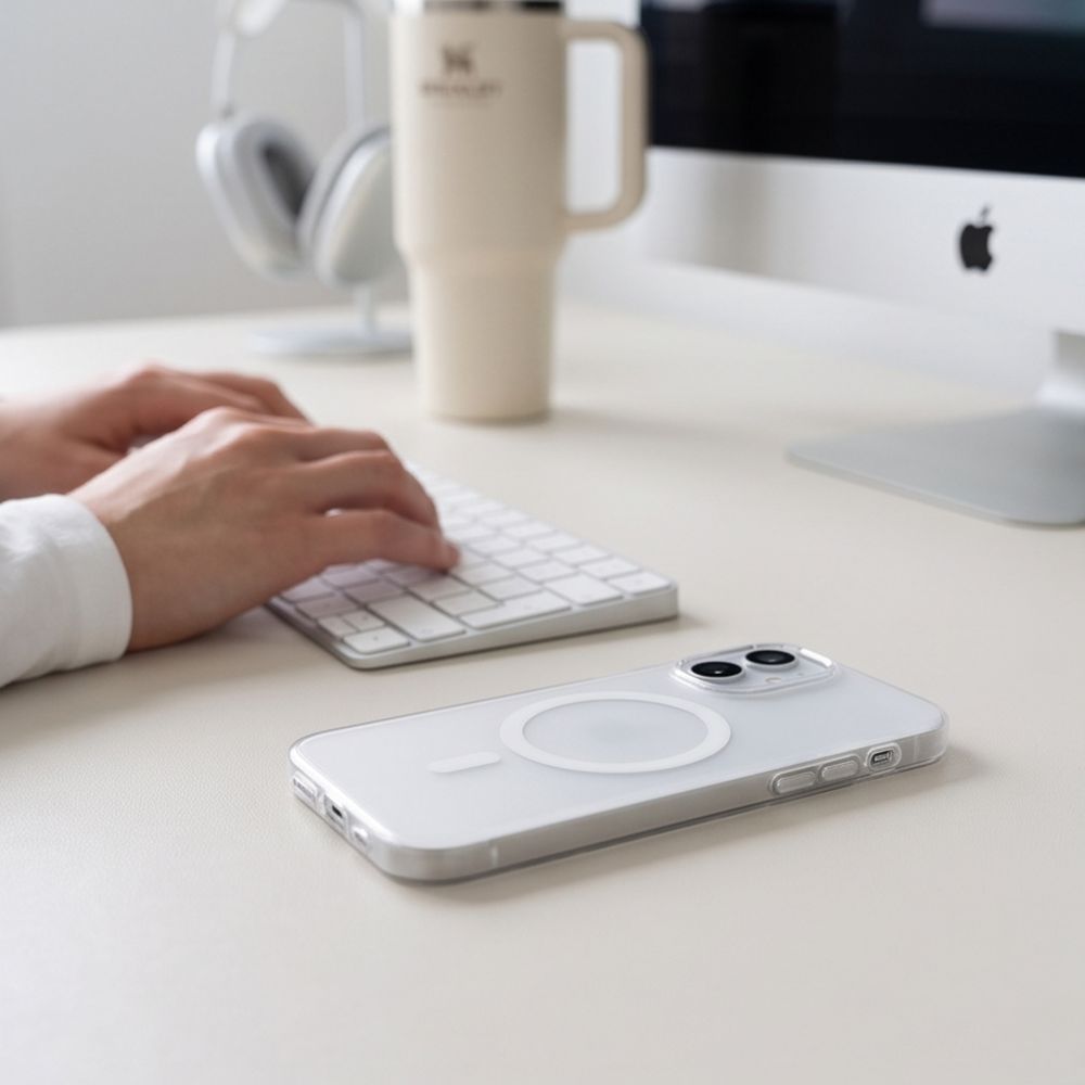 Tech-Protect MagZero MagSafe-etui til iPhone 17 – Mat hvid