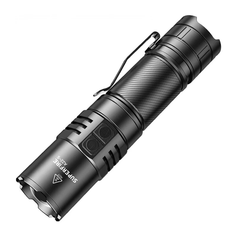 Superfire A22S lommelygte, 2300 LM